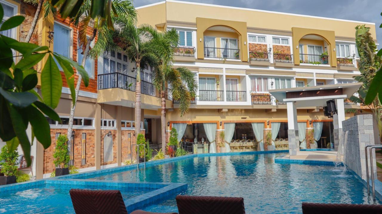 Ragazzi Resort Hotel Naga  Exterior foto